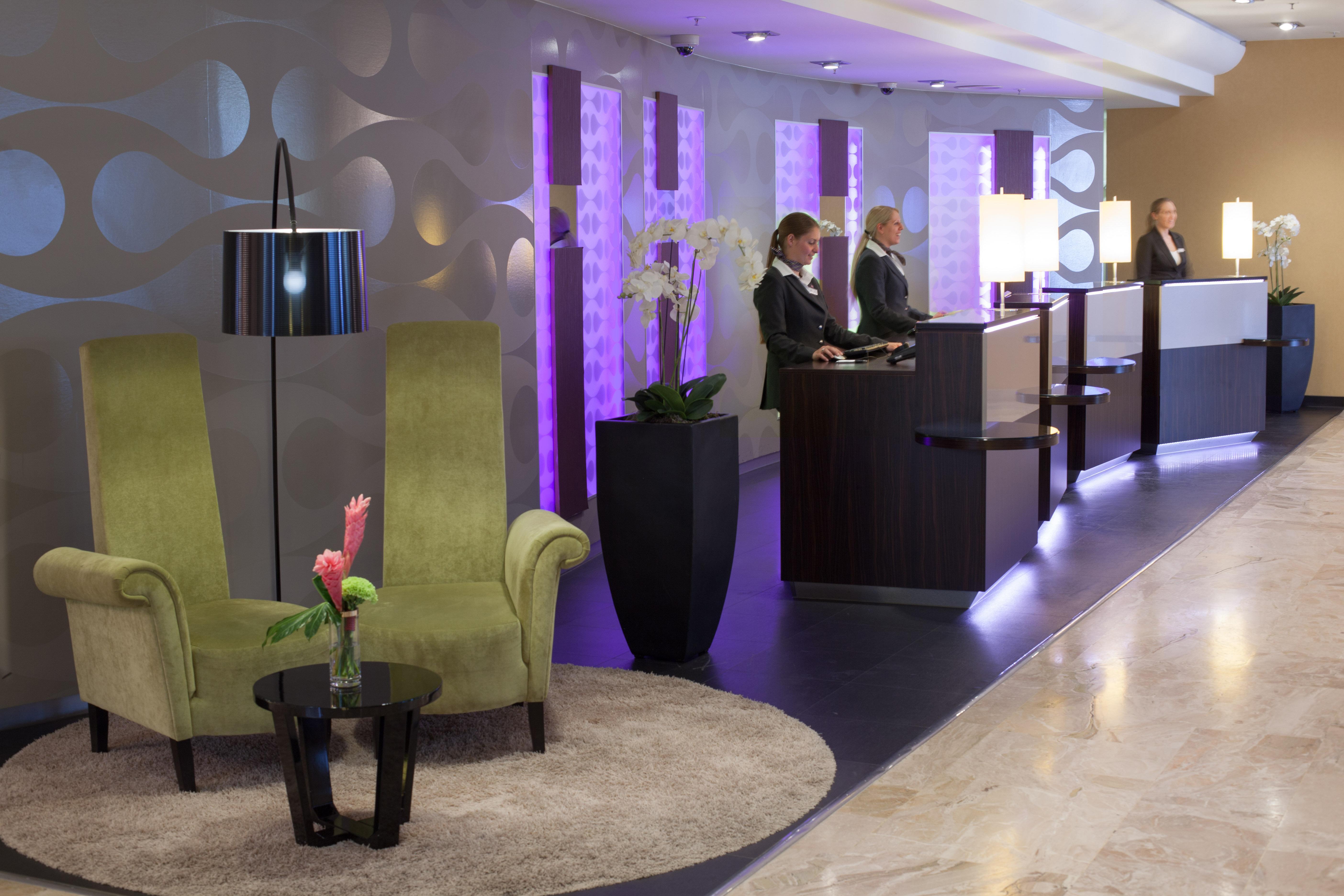 คราวน์ พลาซา เบอร์ลิน ซิตี้เซ็นเตอร์ Hotel ภายนอก รูปภาพ