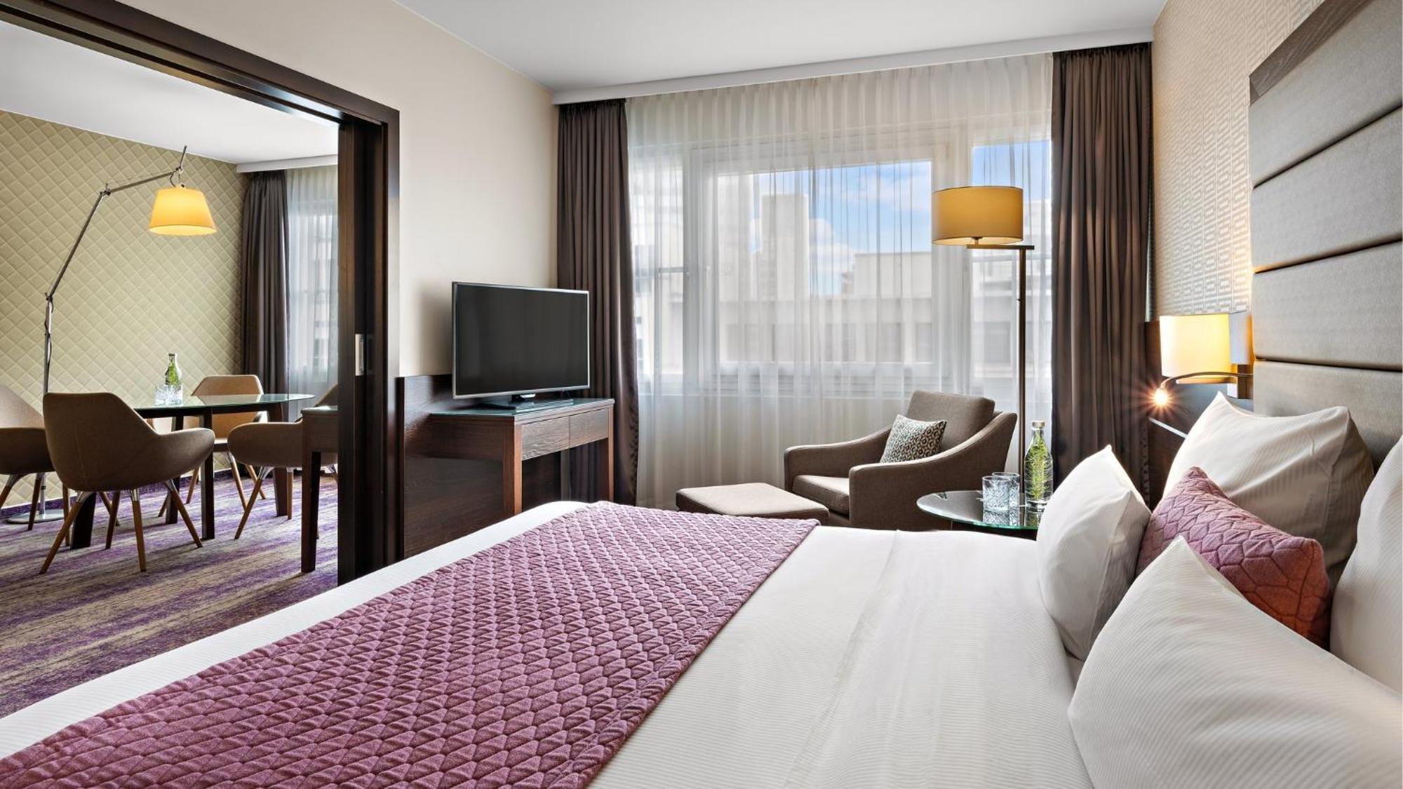 คราวน์ พลาซา เบอร์ลิน ซิตี้เซ็นเตอร์ Hotel ภายนอก รูปภาพ