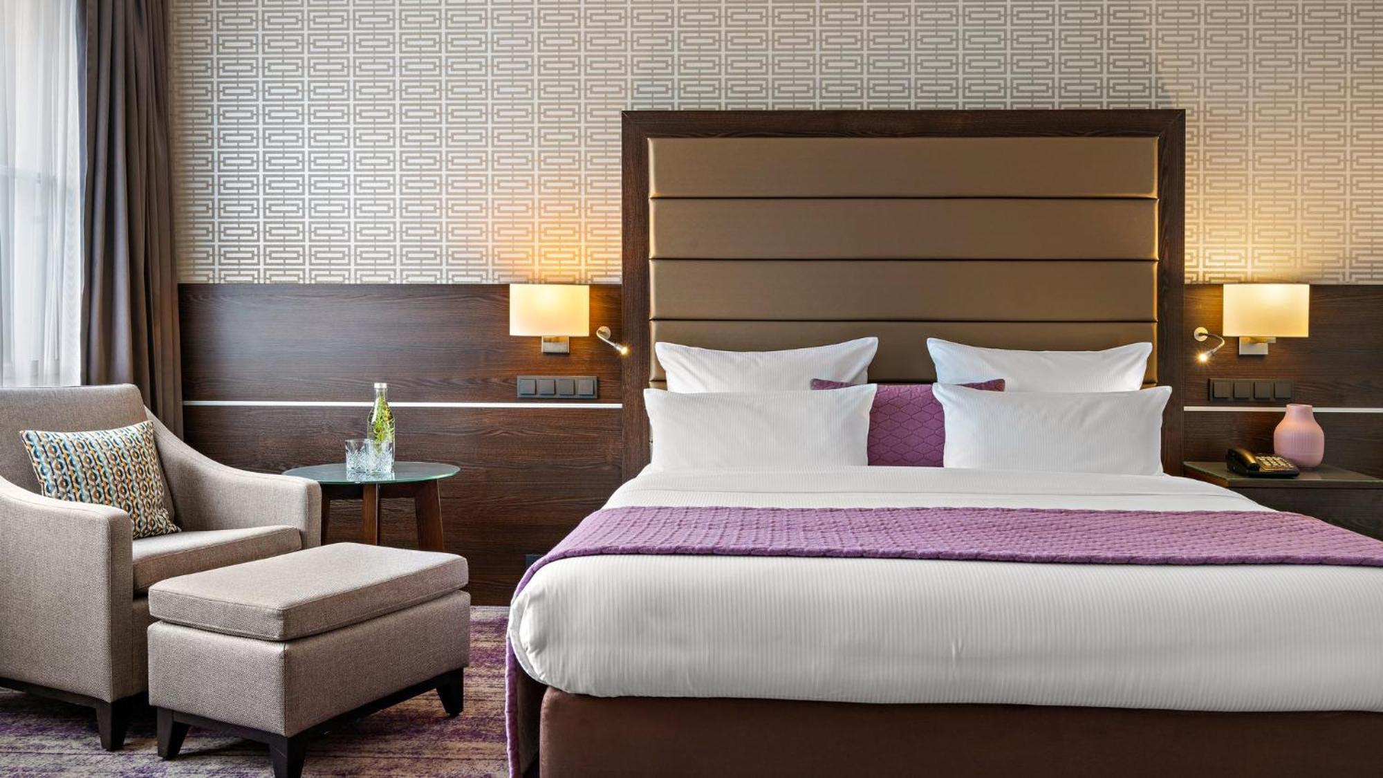 คราวน์ พลาซา เบอร์ลิน ซิตี้เซ็นเตอร์ Hotel ภายนอก รูปภาพ