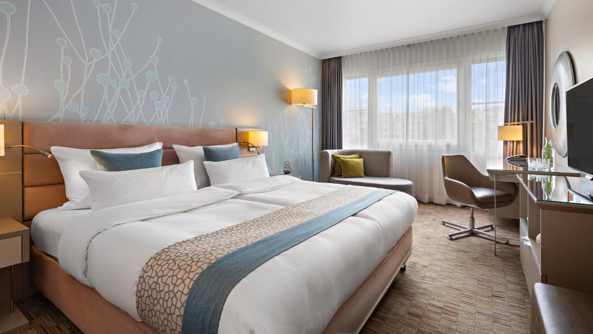 คราวน์ พลาซา เบอร์ลิน ซิตี้เซ็นเตอร์ Hotel ภายนอก รูปภาพ