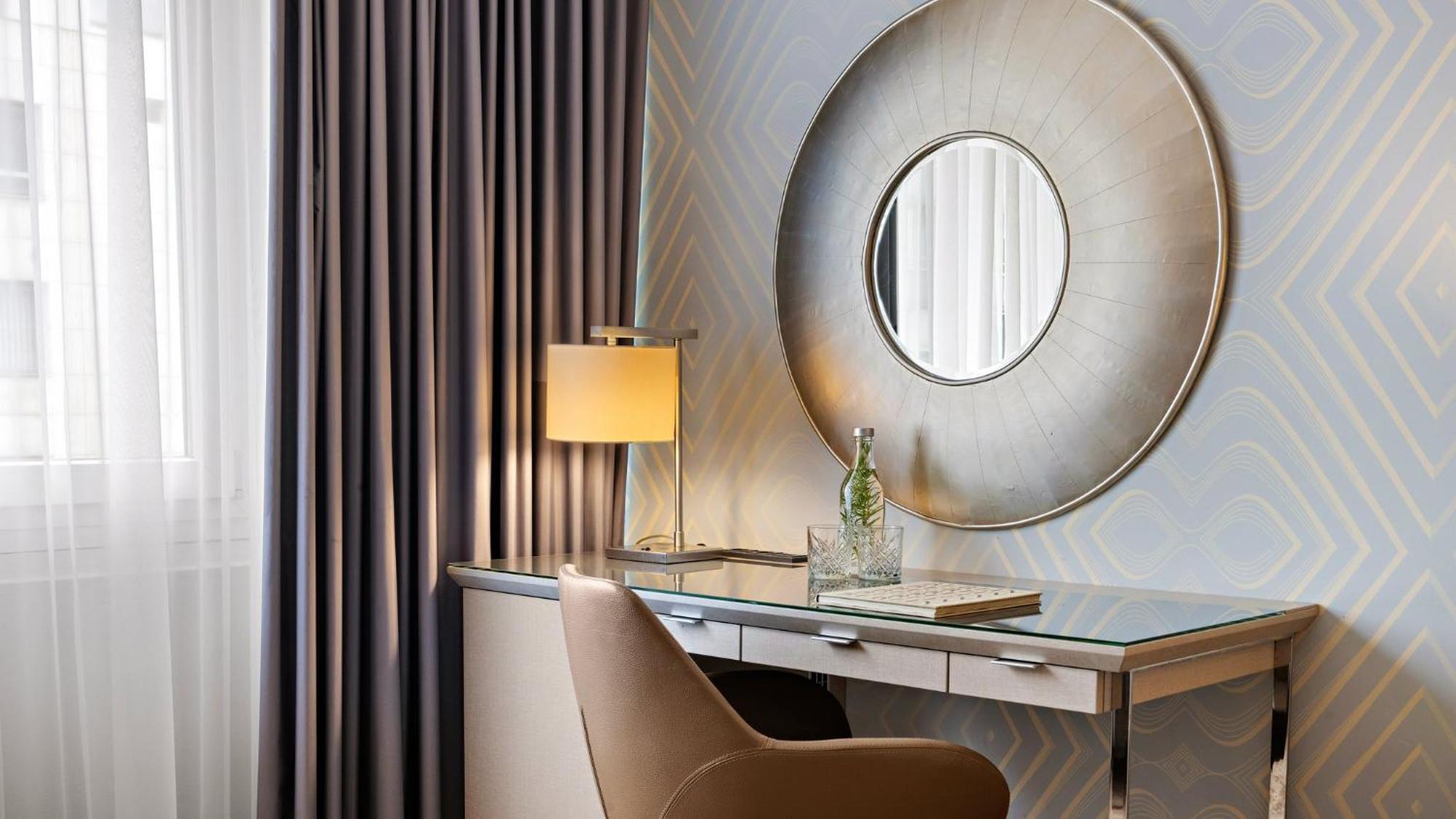 คราวน์ พลาซา เบอร์ลิน ซิตี้เซ็นเตอร์ Hotel ภายนอก รูปภาพ